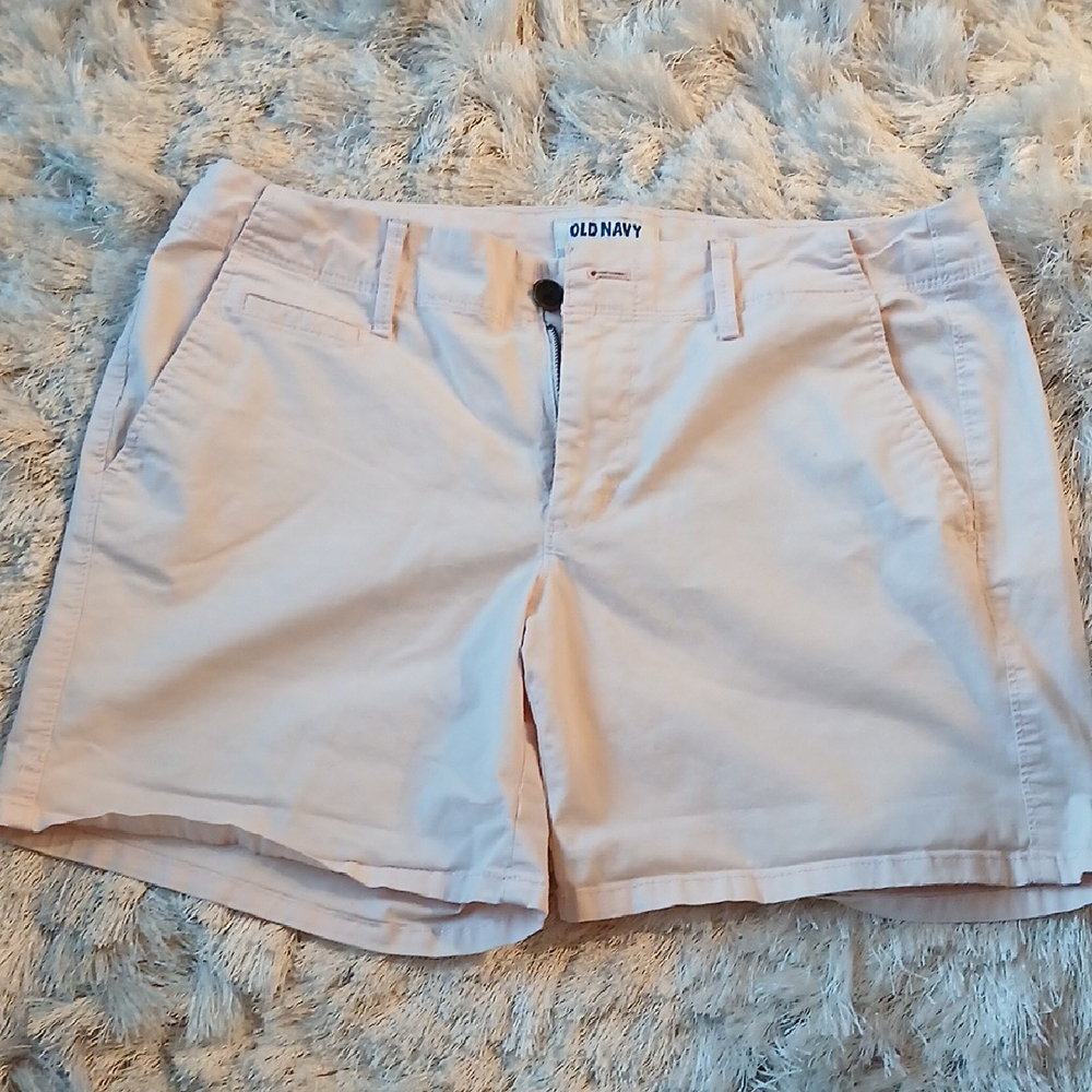 Old Navy Cream Bermuda Shorts Classic Design